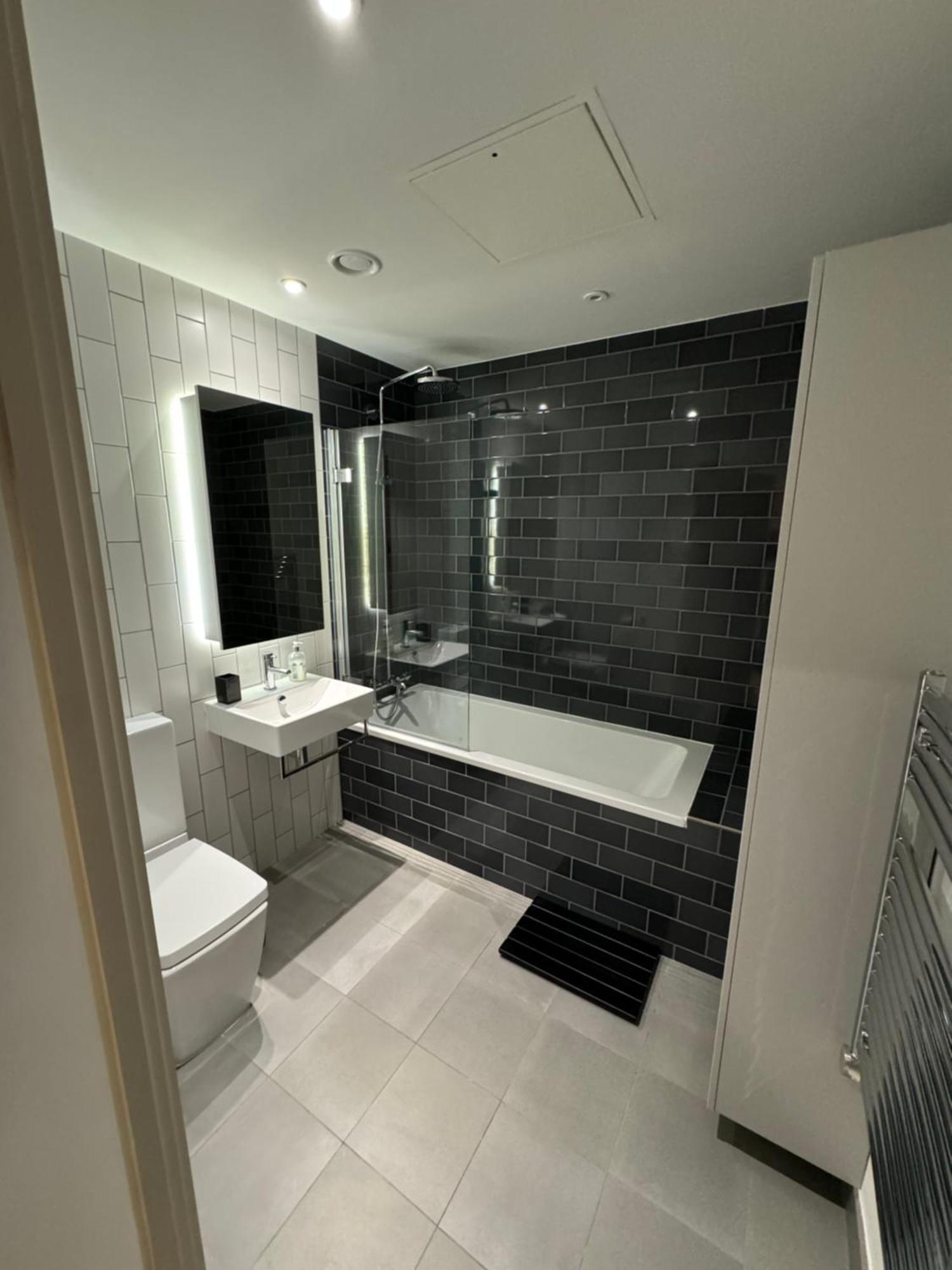 Riverside Suites And Apartments Londra Dış mekan fotoğraf